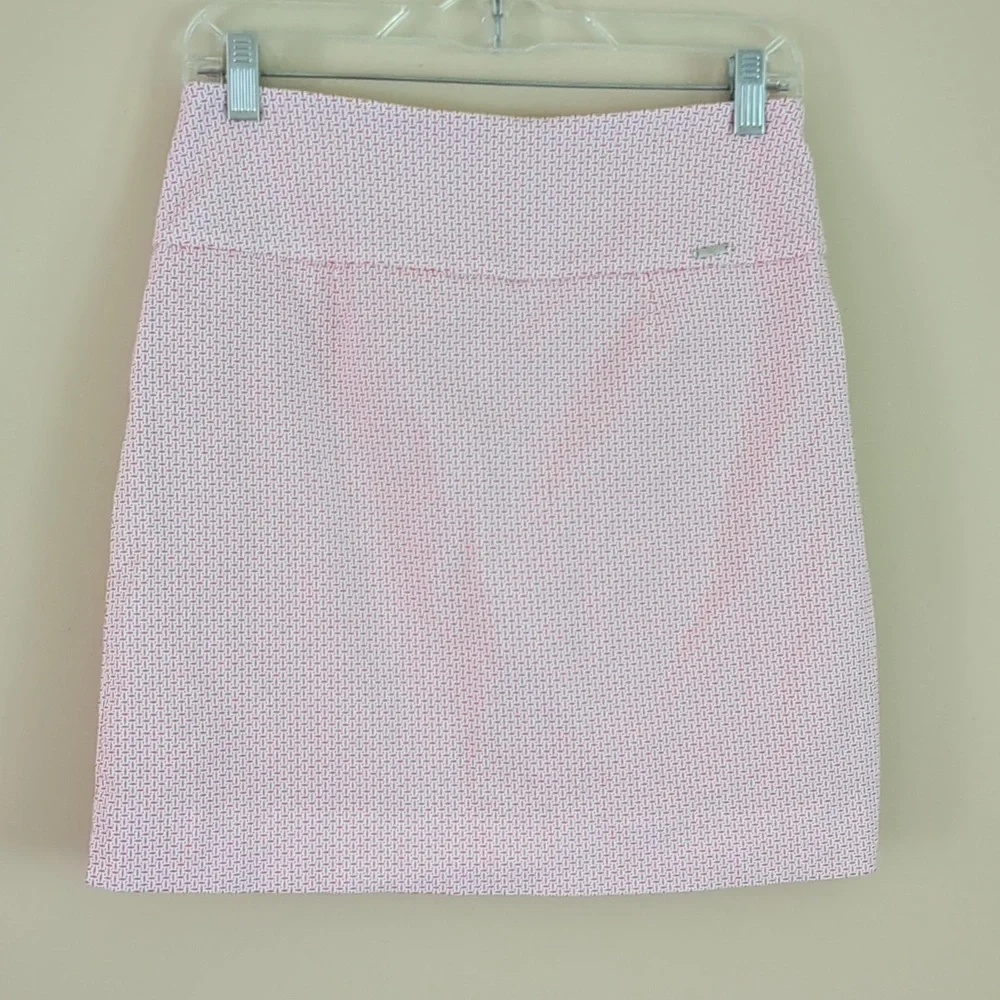 Small S.C.&Co. Coral Pink And White Pull On Skort Golf